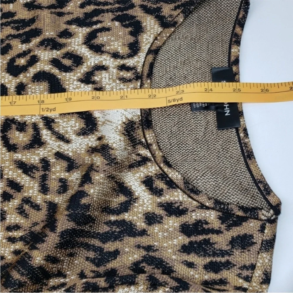 St. John Animal Print Crew Neck Sweater Medium